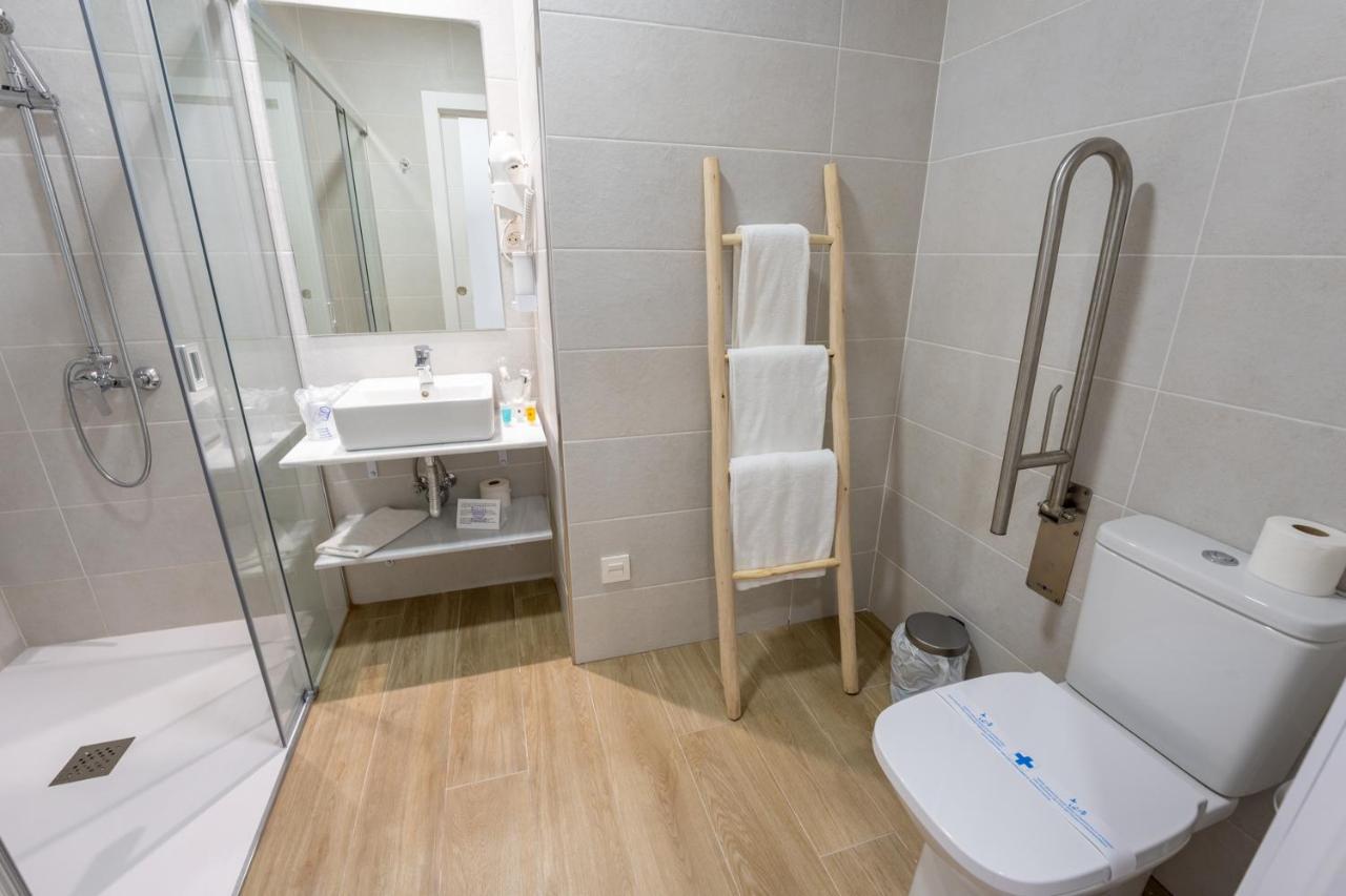 Hostal Romerito Málaga Eksteriør bilde